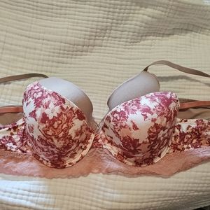 Lucky brand bras never worn